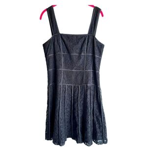 Ann Taylor black lace dress. Sz 10